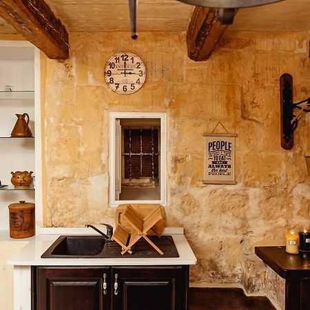 Enchanting 2Bdr Townhouse In Valletta Centre! Exterior foto