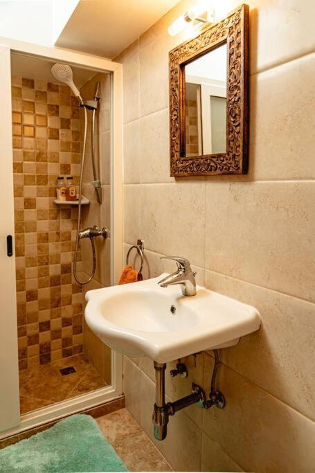 Enchanting 2Bdr Townhouse In Valletta Centre! Exterior foto