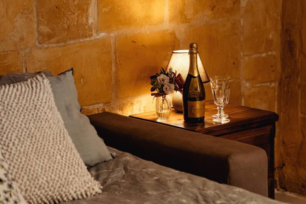 Enchanting 2Bdr Townhouse In Valletta Centre! Exterior foto